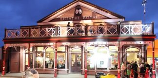 Kiwi Flyer premier at the Theatre Royal in Nelson
