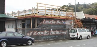 UNDER CONSTRUCTION: A new liquor store has been granted consent to open on Gloucester St despite 29 submissions against it. Photo: Jessie Johnston.