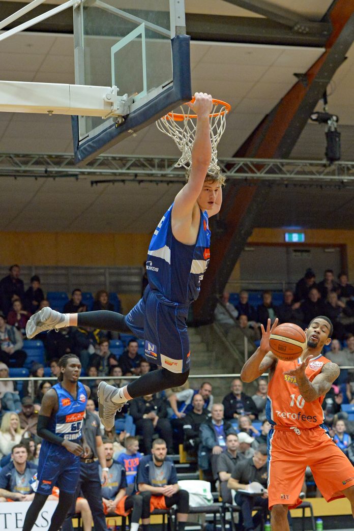 Nelson Giants v Sharks